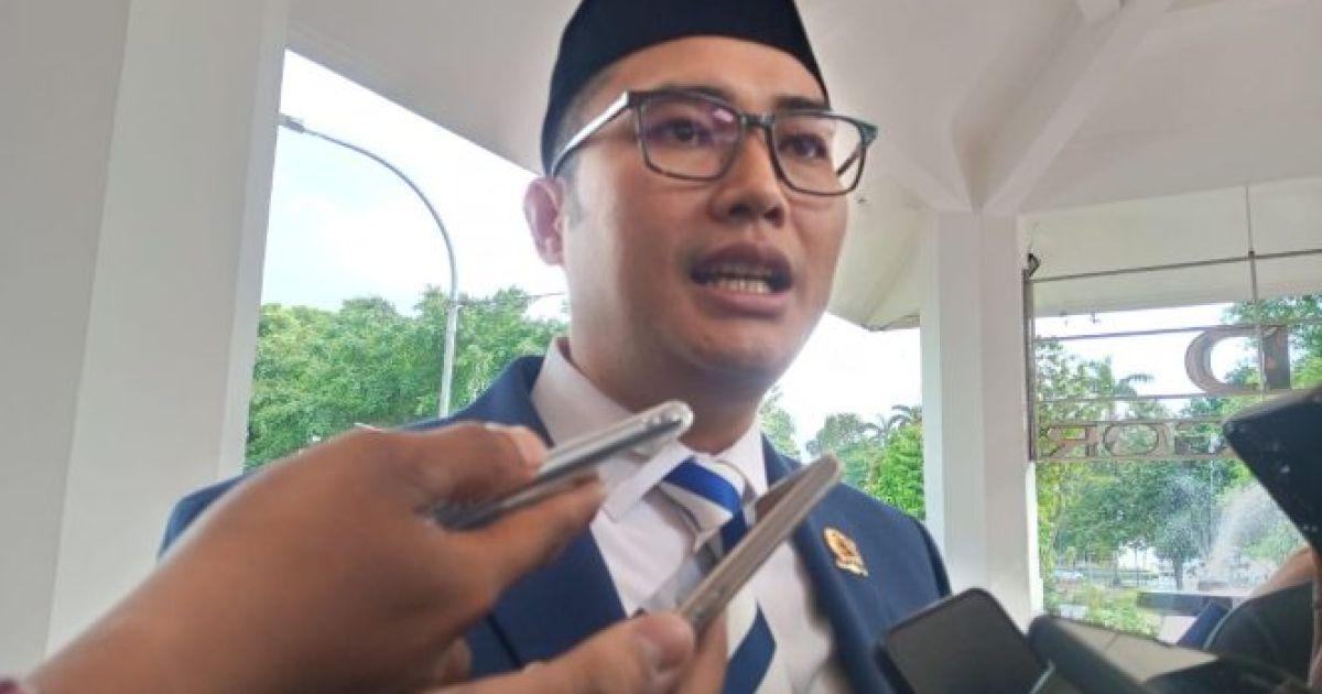 Ketua DPRD Sastra Winara Dukung Kebijakan WFH bagi ASN Bogor untuk Tingkatkan Efisiensi dan Keberlanjutan